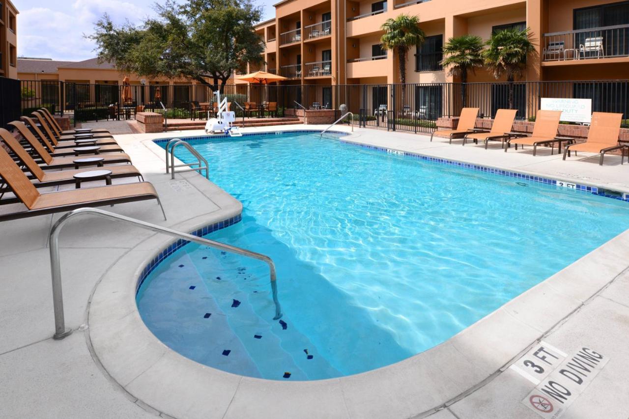 Hotel Courtyard By Marriott San Antonio Medical Center Exteriér fotografie